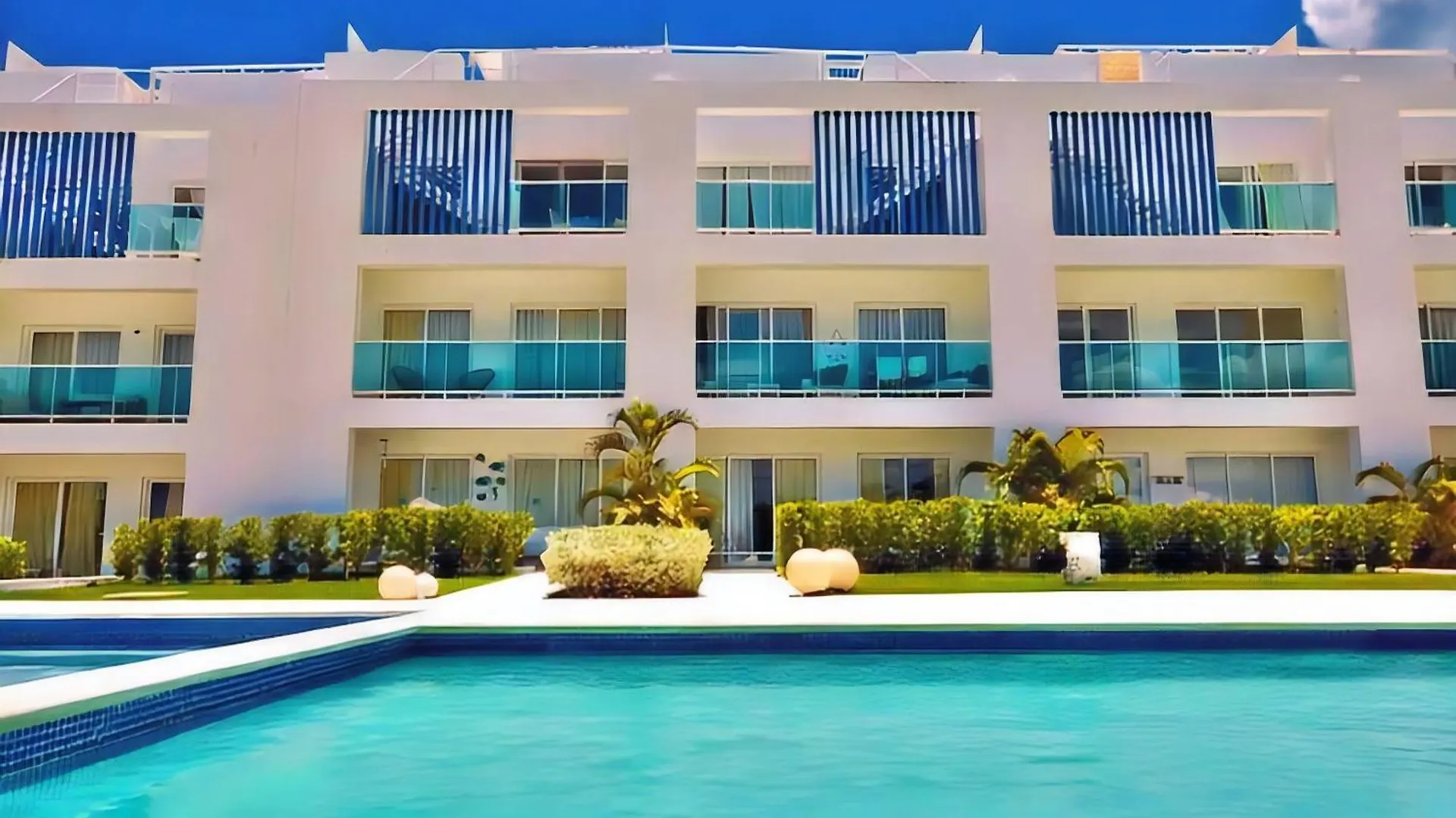 Cana Rock Condos Familiar - Two Apartments Very Close-Ground Floor Direct Access To The Pool Punta Cana