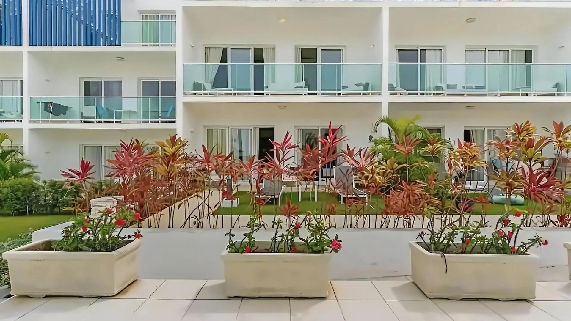Cana Rock Condos Familiar - Two Apartments Very Close-Ground Floor Direct Access To The Pool Punta Cana